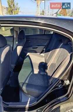 Хетчбек Kia Rio 2008 в  фото 10 Хетчбек Kia Rio 2008 в
