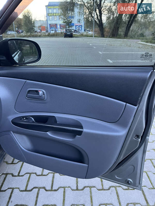 Седан Kia Rio 2011 в Хмельницькому фото 28 Седан Kia Rio 2011 в Хмельницькому