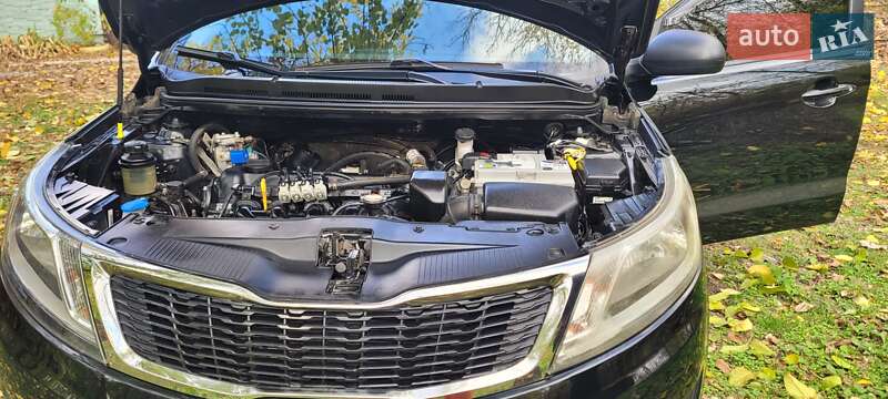 Седан Kia Rio 2011 в Днепре