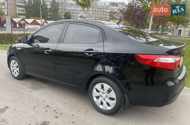 Седан Kia Rio 2012 в 