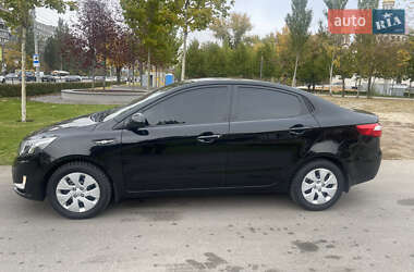 Седан Kia Rio 2012 в 