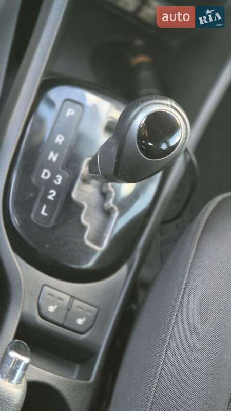 Седан Kia Rio 2013 в Миколаєві