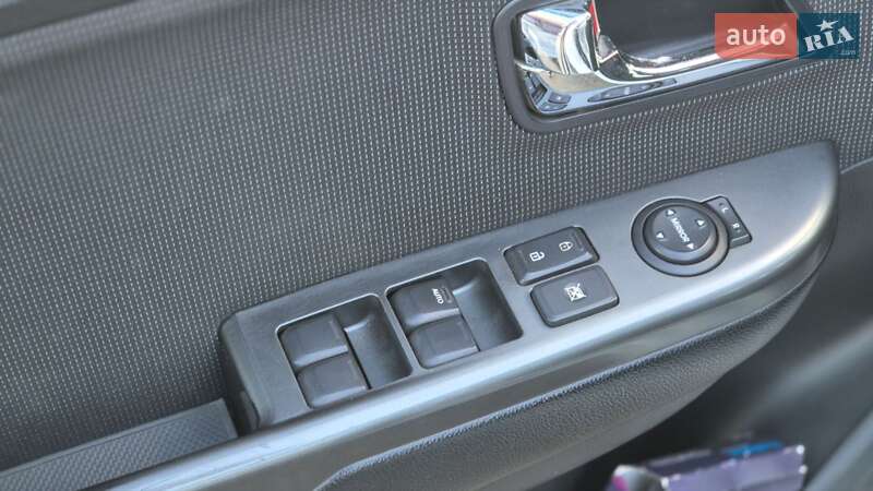 Седан Kia Rio 2013 в Миколаєві