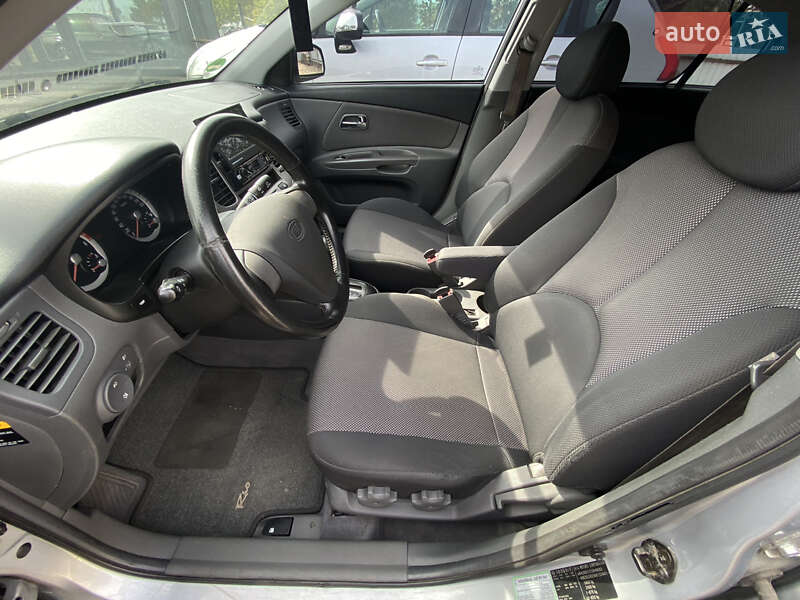 Хэтчбек Kia Rio 2006 в Самборе фото 42 Хэтчбек Kia Rio 2006 в Самборе