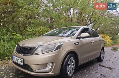 Седан Kia Rio 2012 в Киеве