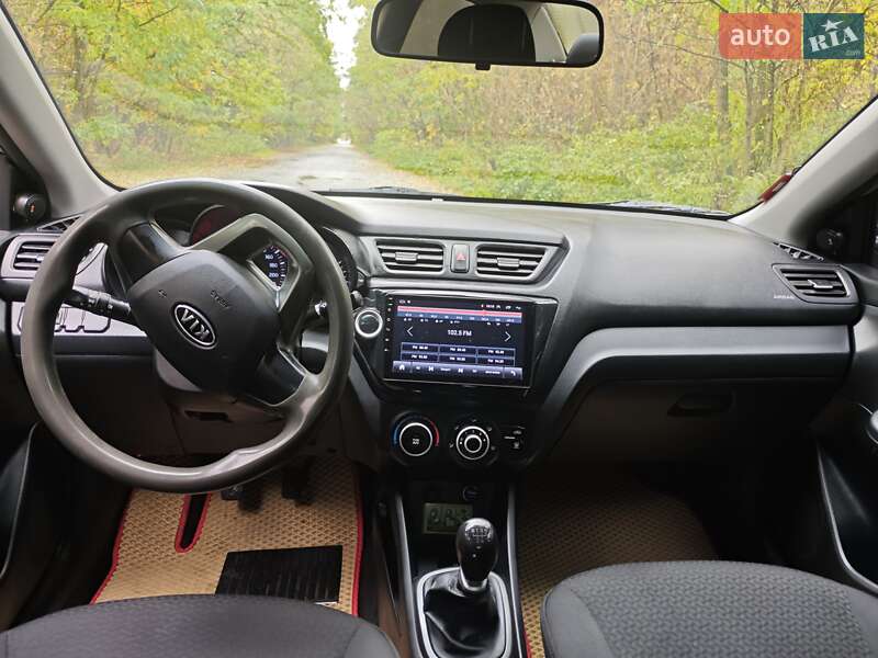 Седан Kia Rio 2012 в Киеве фото 35 Седан Kia Rio 2012 в Киеве