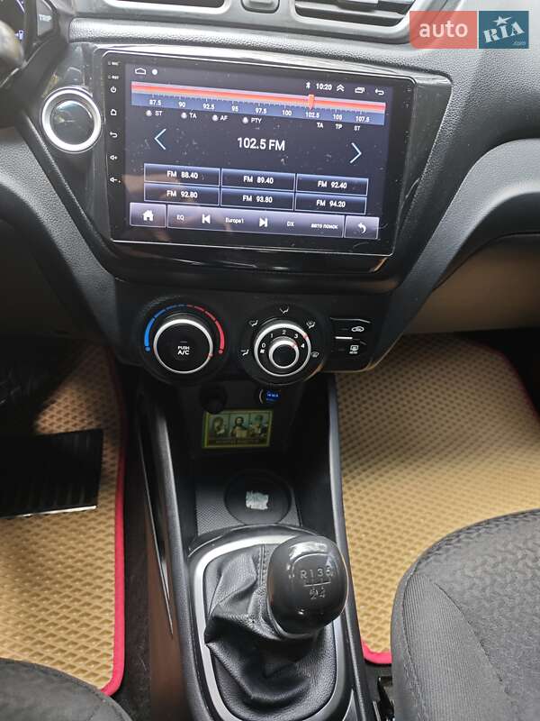 Седан Kia Rio 2012 в Киеве фото 46 Седан Kia Rio 2012 в Киеве