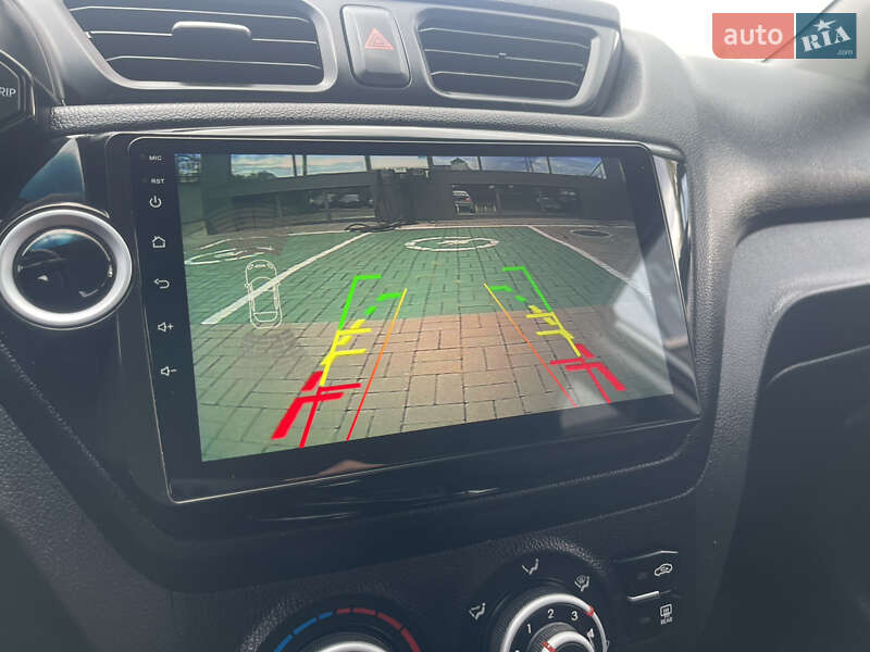 Седан Kia Rio 2014 в Киеве фото 17 Седан Kia Rio 2014 в Киеве