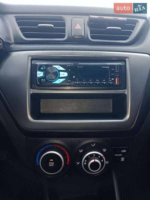 Седан Kia Rio 2012 в Полтаве фото 46 Седан Kia Rio 2012 в Полтаве