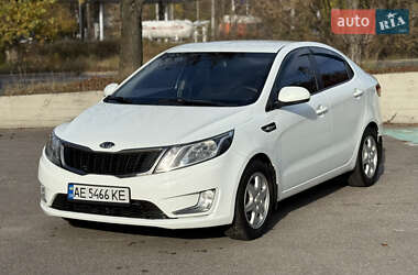 Седан Kia Rio 2012 в Дніпрі