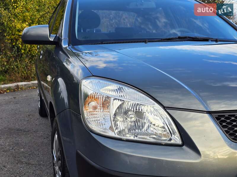 Седан Kia Rio 2006 в Хмельницькому
