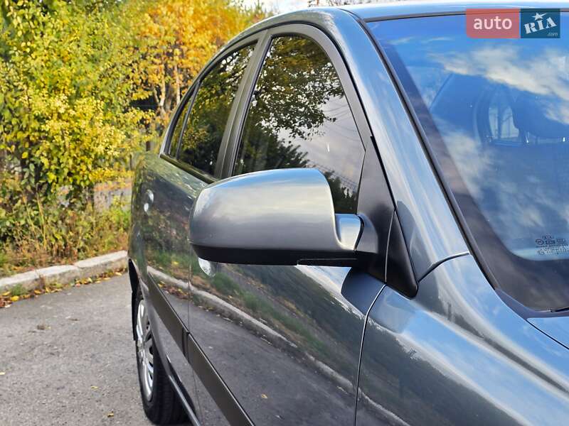 Седан Kia Rio 2006 в Хмельницькому