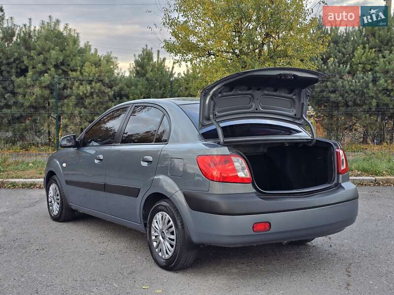 Седан Kia Rio 2006 в Хмельницькому