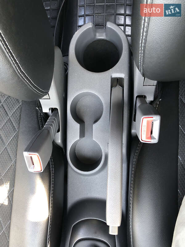 Хэтчбек Kia Rio 2009 в Хмельницком фото 17 Хэтчбек Kia Rio 2009 в Хмельницком