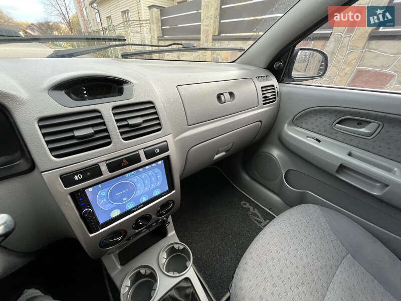 Универсал Kia Rio 2003 в Надворной фото 16 Универсал Kia Rio 2003 в Надворной