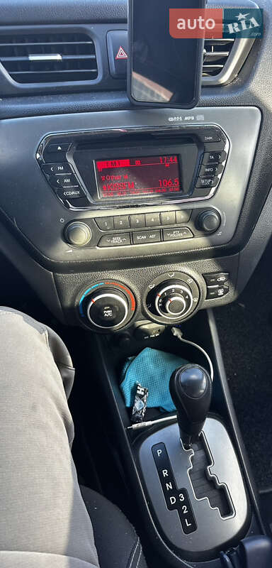 Седан Kia Rio 2013 в Киеве фото 10 Седан Kia Rio 2013 в Киеве