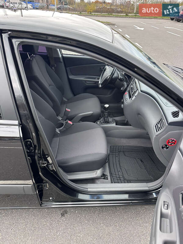 Хэтчбек Kia Rio 2007 в Киеве фото 33 Хэтчбек Kia Rio 2007 в Киеве