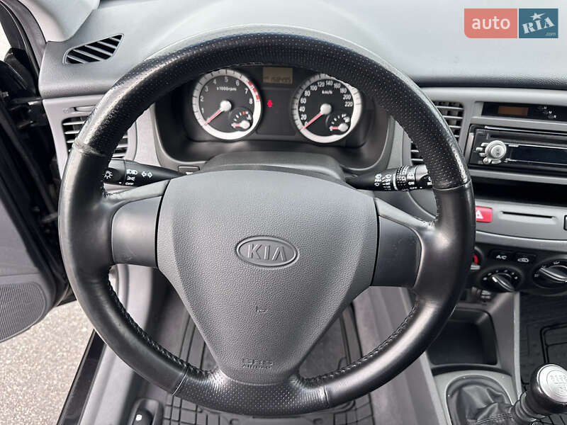 Хэтчбек Kia Rio 2007 в Киеве фото 38 Хэтчбек Kia Rio 2007 в Киеве