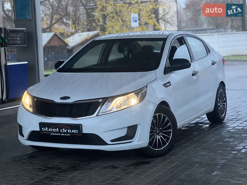 Седан Kia Rio 2012 в Николаеве