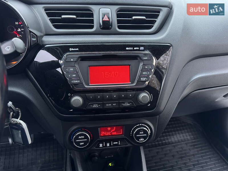 Седан Kia Rio 2014 в Киеве фото 34 Седан Kia Rio 2014 в Киеве
