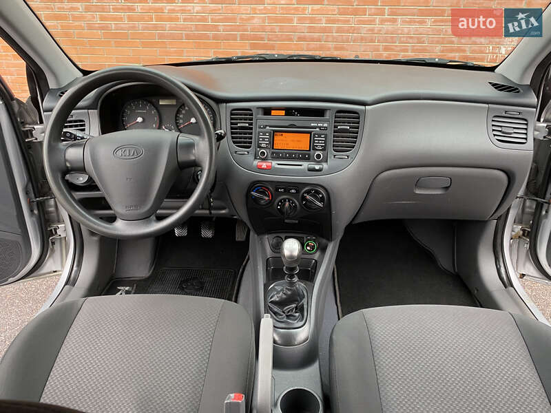 Седан Kia Rio 2008 в Киеве фото 41 Седан Kia Rio 2008 в Киеве