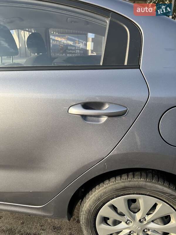 Седан Kia Rio 2018 в Харькове