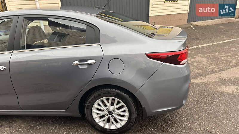 Седан Kia Rio 2018 в Киеве фото 5 Седан Kia Rio 2018 в Киеве