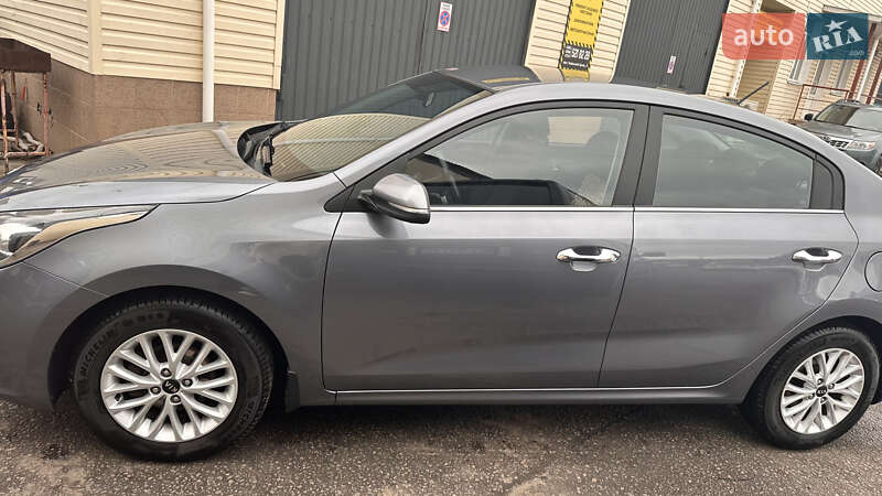 Седан Kia Rio 2018 в Киеве фото 7 Седан Kia Rio 2018 в Киеве