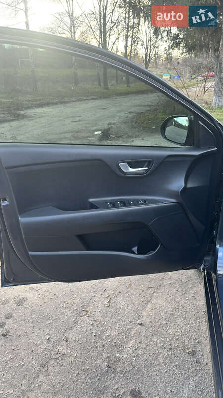 Хэтчбек Kia Rio 2020 в Светловодске фото 10 Хэтчбек Kia Rio 2020 в Светловодске