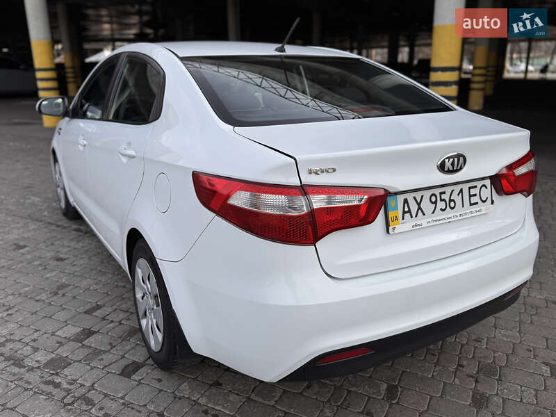Седан Kia Rio 2013 в Харькове фото 5 Седан Kia Rio 2013 в Харькове