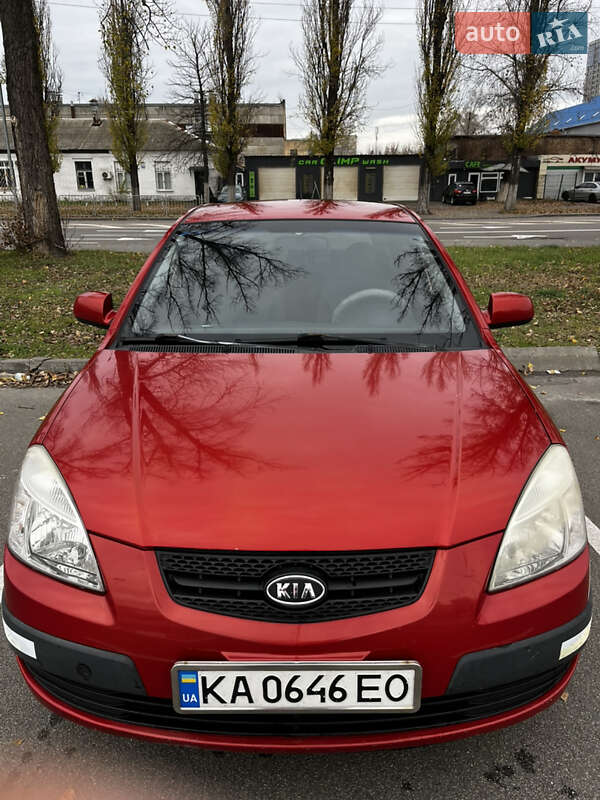 Хетчбек Kia Rio 2008 в Києві
