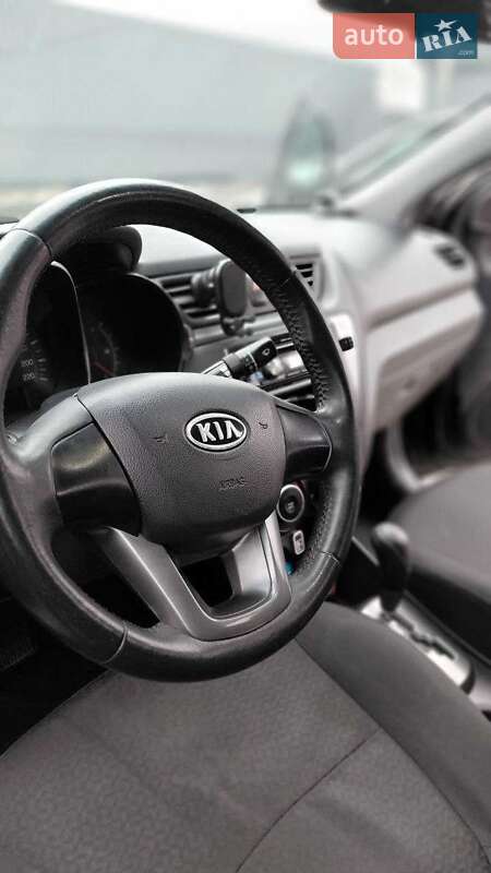 Седан Kia Rio 2012 в Полтаве