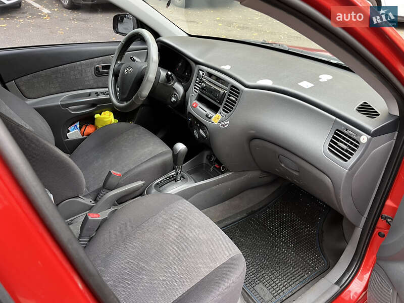 Хетчбек Kia Rio 2008 в Києві