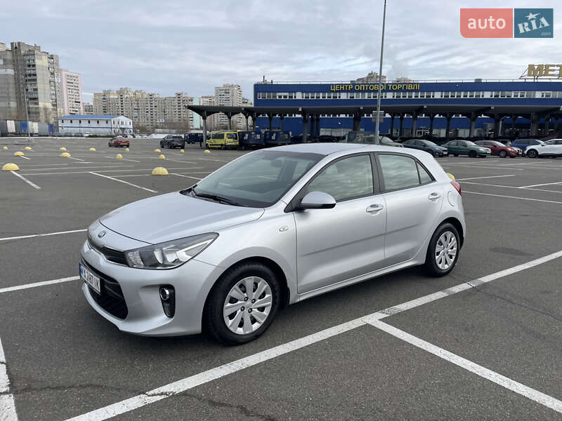 Хетчбек Kia Rio 2018 в Києві фото Хетчбек Kia Rio 2018 в Києві