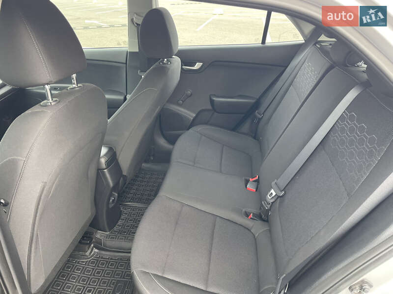 Хетчбек Kia Rio 2018 в Києві фото 19 Хетчбек Kia Rio 2018 в Києві