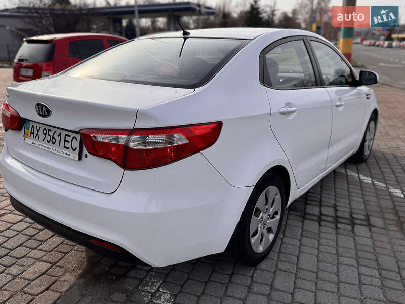 Седан Kia Rio 2013 в Харькове