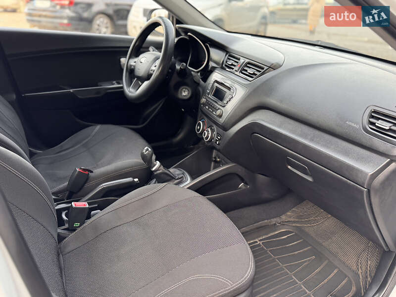 Седан Kia Rio 2013 в Харькове