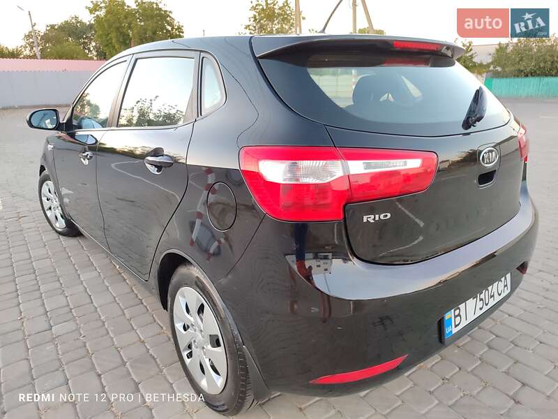 Хэтчбек Kia Rio 2012 в Кременчуге
