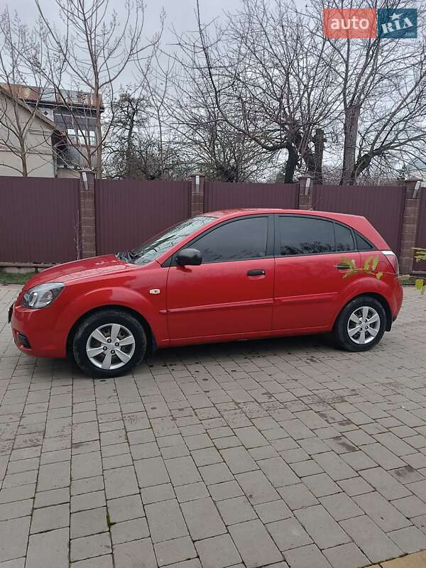 Хэтчбек Kia Rio 2010 в Хоросткове