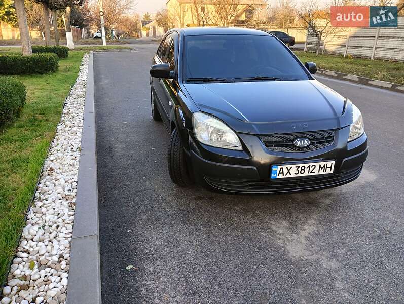 Хетчбек Kia Rio 2006 в Харкові фото 2 Хетчбек Kia Rio 2006 в Харкові