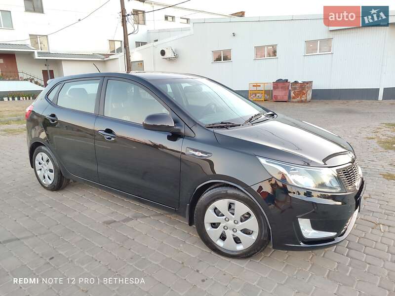 Хэтчбек Kia Rio 2012 в Кременчуге