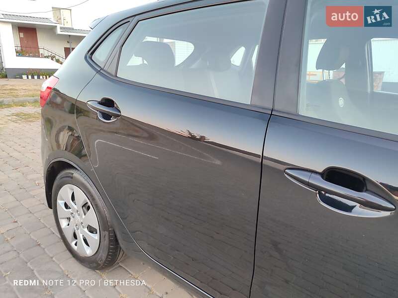 Хэтчбек Kia Rio 2012 в Кременчуге