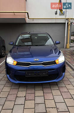 Седан Kia Rio 2019 в Львове