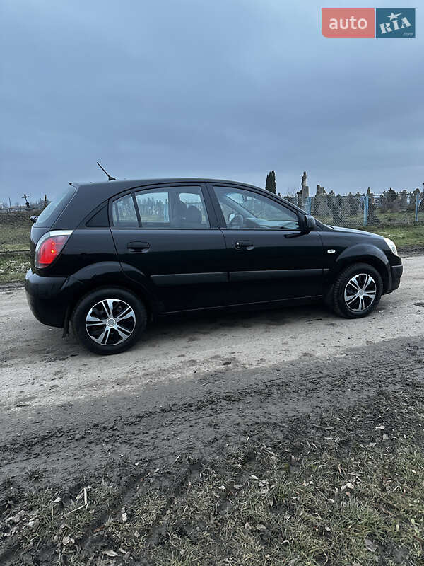 Хэтчбек Kia Rio 2009 в Тернополе фото 10 Хэтчбек Kia Rio 2009 в Тернополе