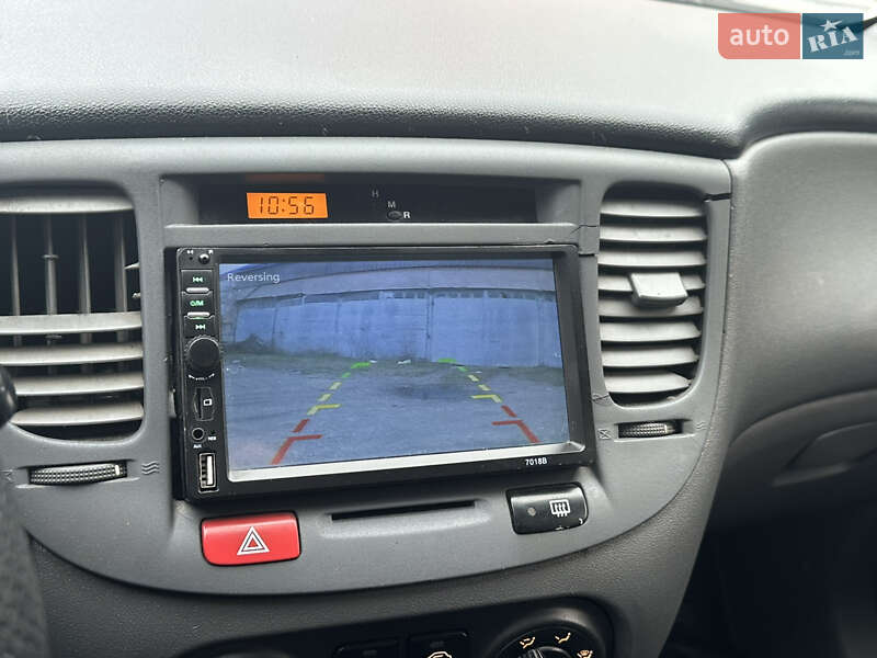 Хэтчбек Kia Rio 2008 в Нежине