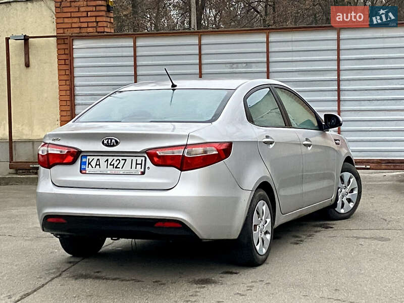 Седан Kia Rio 2014 в Києві