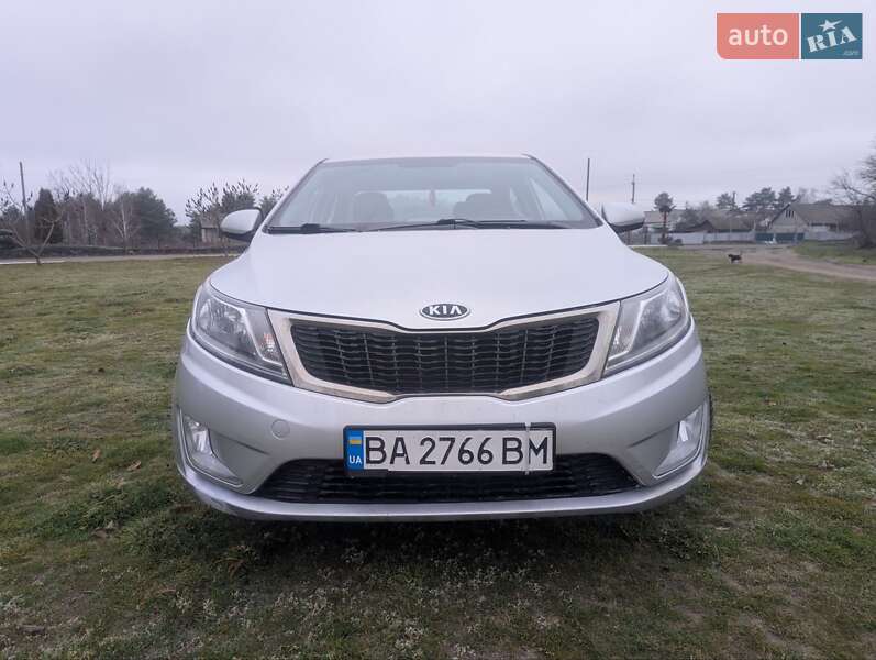 Седан Kia Rio 2012 в Гайвороне