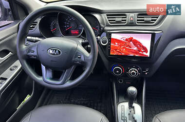 Седан Kia Rio 2013 в Львове