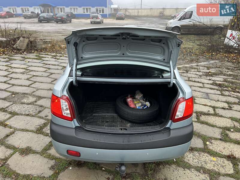 Седан Kia Rio 2007 в Харькове