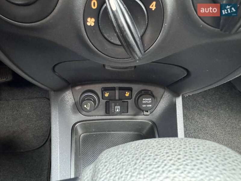 Хэтчбек Kia Rio 2006 в Днепре